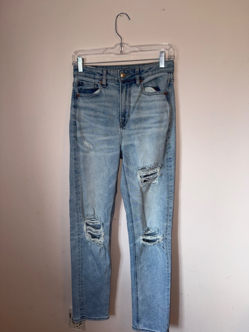 Light Wash Distressed High-Rise Women's Jeans